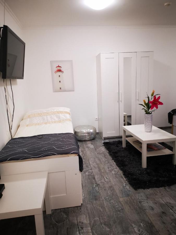 Luxury Basement In The Surrounding Of Budapest Apartment Mogyoród Exterior foto
